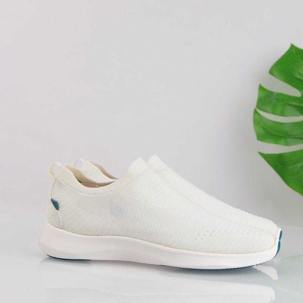 Vessi Mens Everyday‎ Move Slip-On Sneakers Size 9 Waterproof White Knit Shoe Low